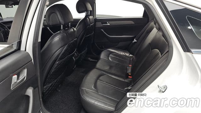 Hyundai LF Sonata Style, 2015 12