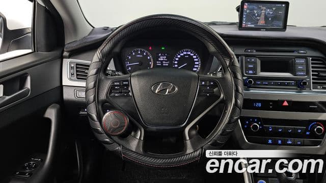 Hyundai LF Sonata Style, 2015 13