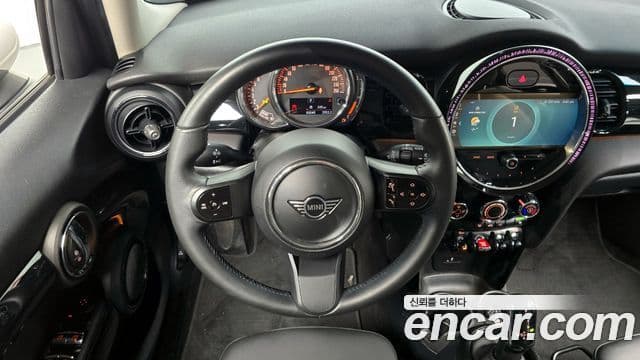 Mini Cooper 3세대, 2023 14