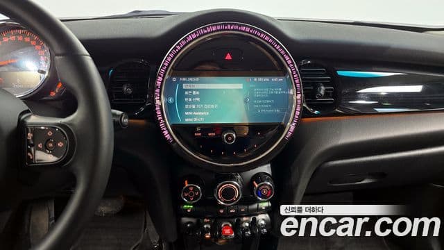 Mini Cooper 3세대, 2023 15