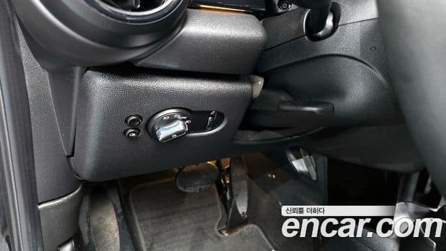 Mini Cooper 3세대, 2023 18