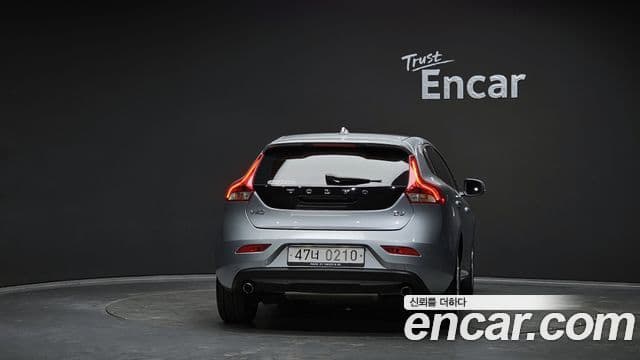 Volvo V40 2세대, 2017 4