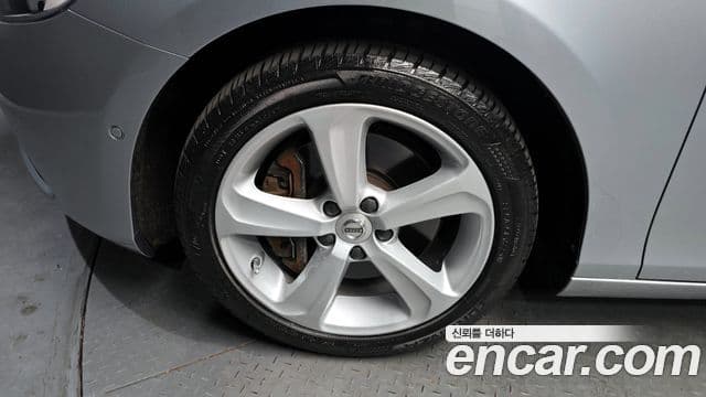 Volvo V40 2세대, 2017 все фото