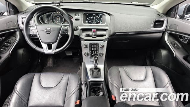 Volvo V40 2세대, 2017 7