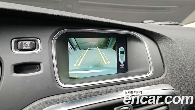 Volvo V40 2세대, 2017 15