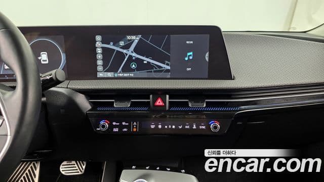 Kia EV6 Air, 2023 14