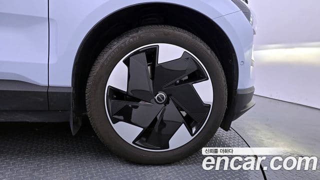 Volvo EX30 Ultra, 2025 все фото