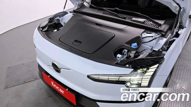 Volvo EX30 Ultra, 2025 6