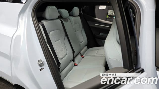 Volvo EX30 Ultra, 2025 12