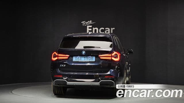 BMW iX3 M Sport, 2025 4