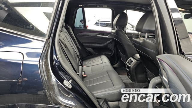 BMW iX3 M Sport, 2025 12