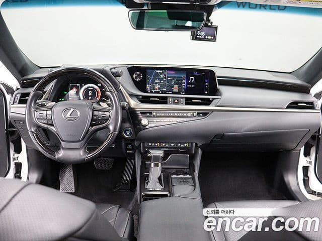 Lexus ES300h 7세대 Luxury Plus, 2021 10