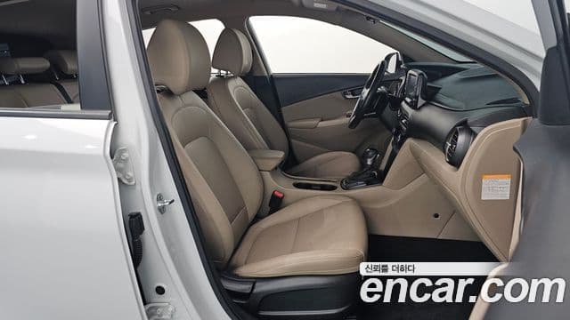 Hyundai Kona гибрид Special, 2020 10