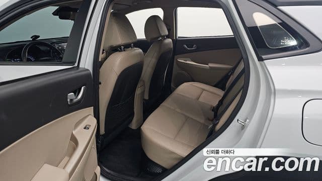 Hyundai Kona гибрид Special, 2020 12