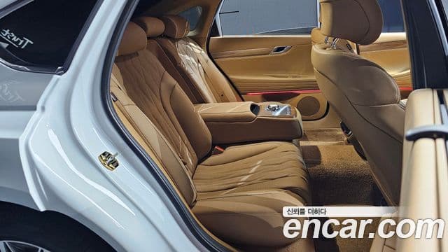 Genesis G80 (RG3) бензин 2.5 турбо 2WD, 2025 12