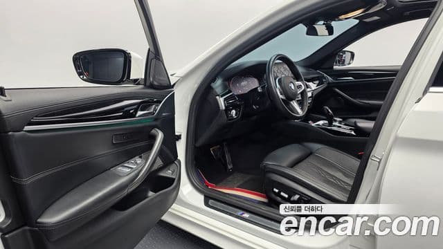 BMW 5시리즈 (G30) 520d M Sport Plus, 2020 10