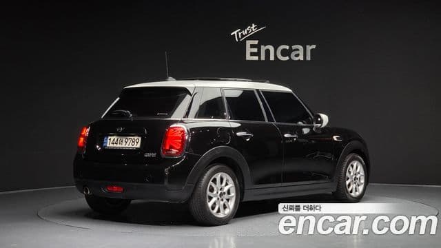 Mini Cooper 3세대, 2021 2
