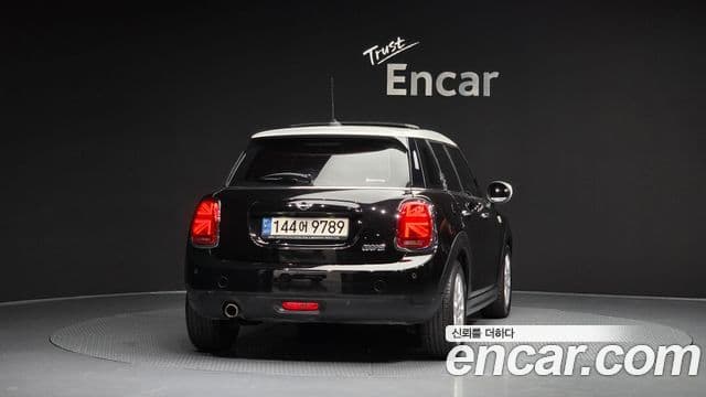 Mini Cooper 3세대, 2021 4