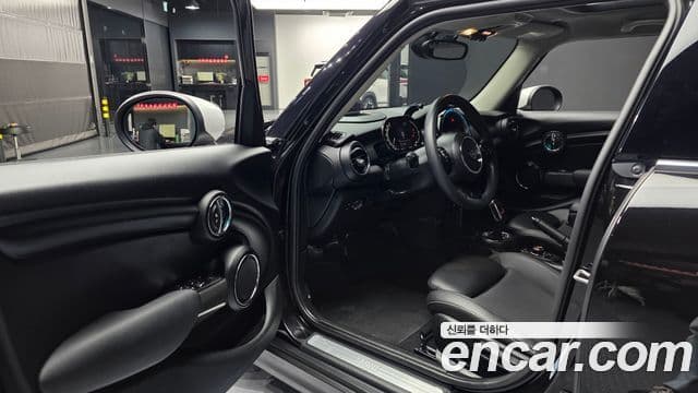 Mini Cooper 3세대, 2021 10