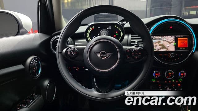 Mini Cooper 3세대, 2021 13