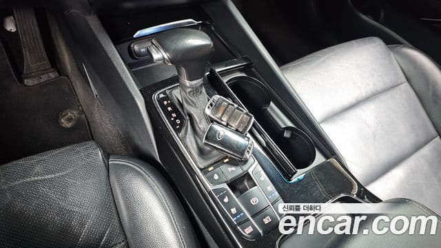 Kia All New K7 Prestige, 2016 9