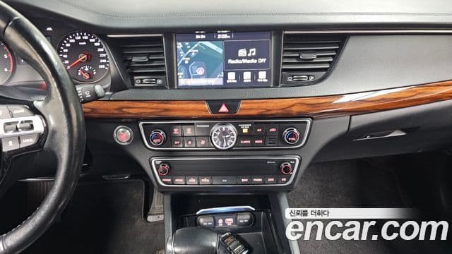 Kia All New K7 Prestige, 2016 16