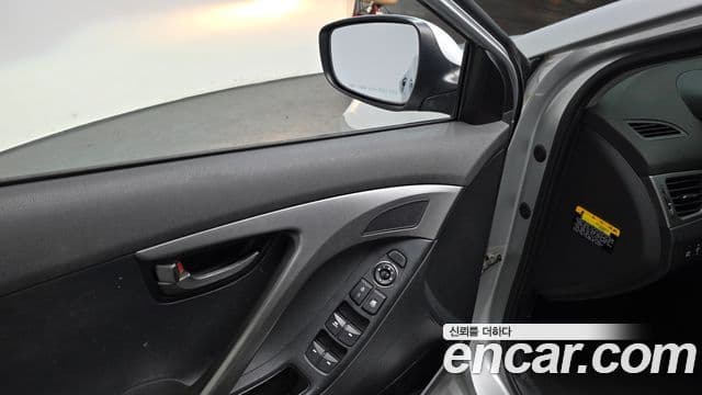 Hyundai Avante MD Luxury, 2011 13