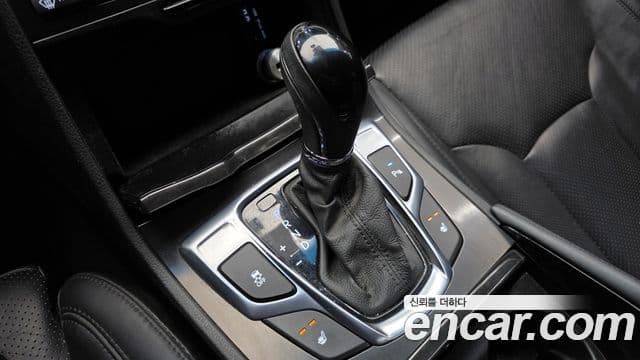 Hyundai Grandeur HG Modern, 2016 9