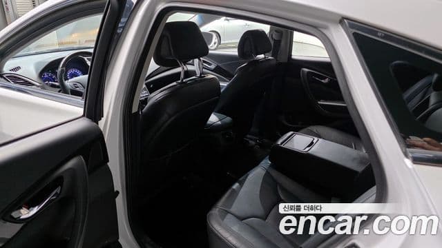 Hyundai Grandeur HG Modern, 2016 11