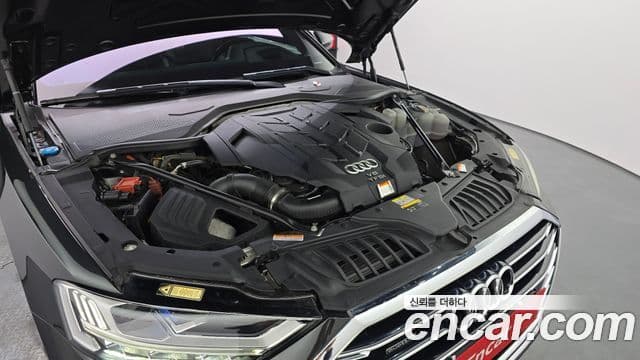 Audi A8 (D5) 60 TFSI Quattro LWB, 2021 6