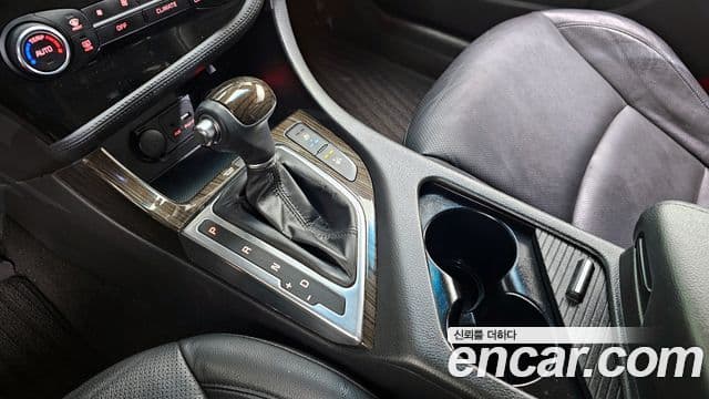 Kia The / новый New K5 Prestige, 2015 9