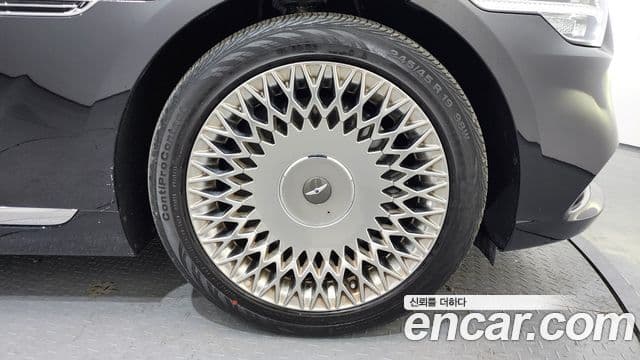 Genesis G90 Premium Luxury, 2020 все фото