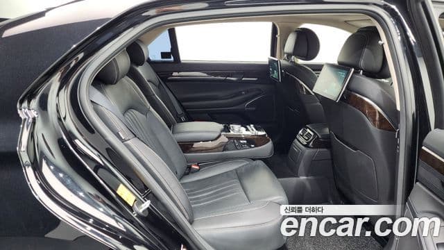 Genesis G90 Premium Luxury, 2020 12