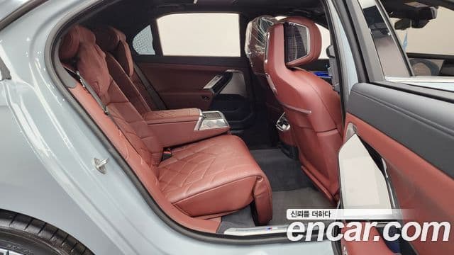 BMW 7시리즈 (G70) 740i xDrive M Sport, 2025 12