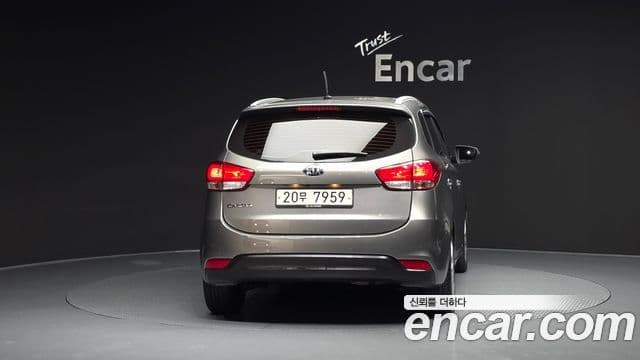 Kia All New Carens Prestige, 2014 4