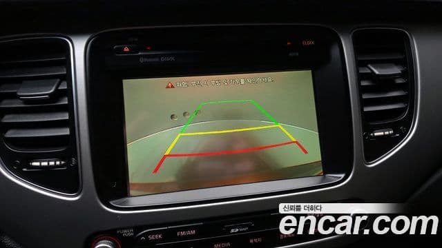 Kia All New Carens Prestige, 2014 15