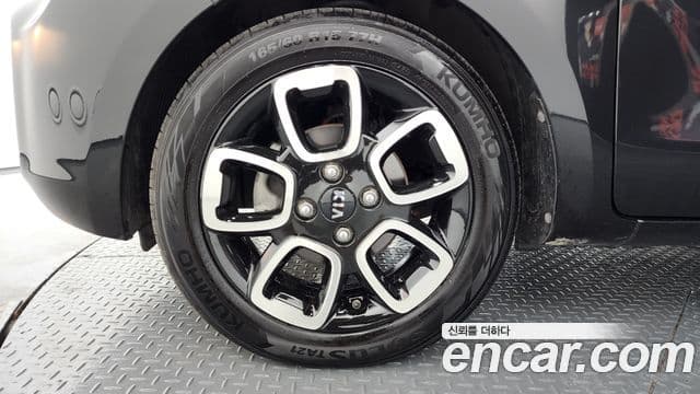 Kia The / новый New Ray Signature, 2021 все фото