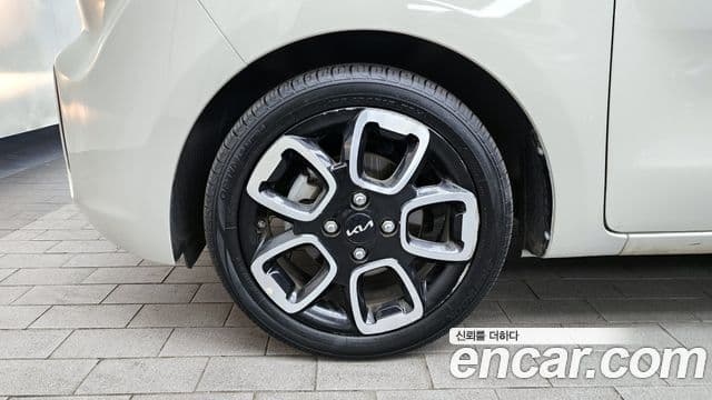 Kia The / новый New Ray Signature, 2022 все фото