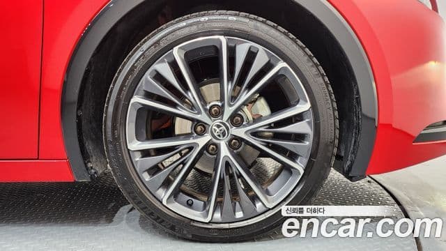 Toyota 프리우스 5세대 2.0 XLE, 2024 все фото