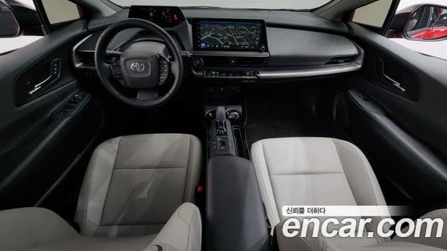 Toyota 프리우스 5세대 2.0 XLE, 2024 7