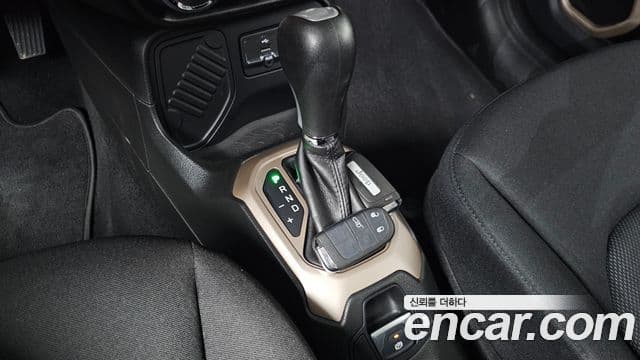 Jeep Renegade 2.4 Longitude, 2016 9