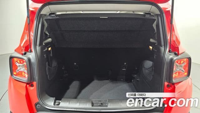 Jeep Renegade 2.4 Longitude, 2016 20