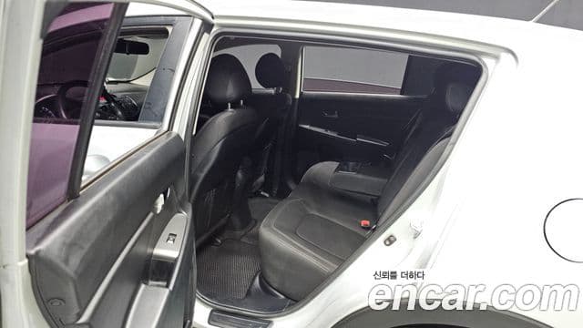 Kia Sportage R дизель 2WD LX, 2013 12