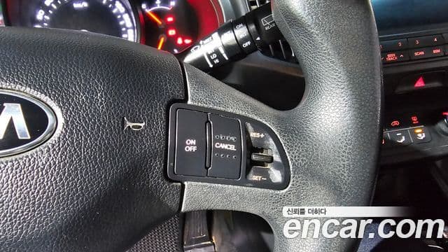 Kia Sportage R дизель 2WD LX, 2013 16