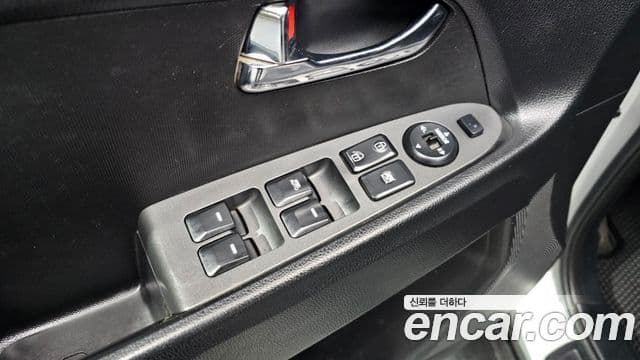 Kia Sportage R дизель 2WD LX, 2013 17