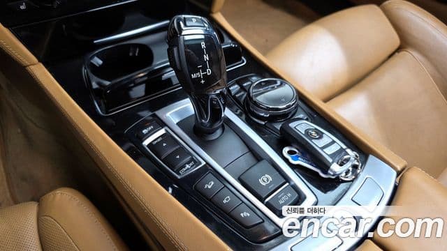 BMW 7시리즈 (F01) 750Li xDrive Individual, 2015 9