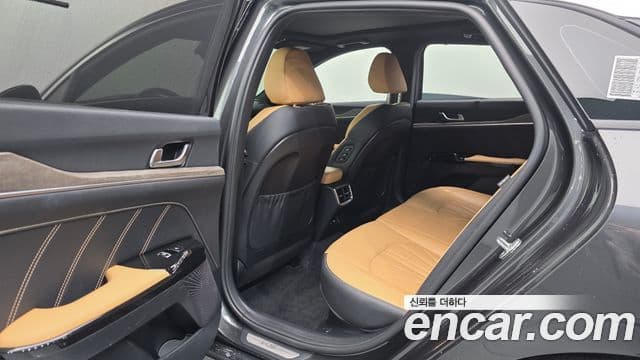 Kia K5 гибрид 3세대 Signature, 2023 17