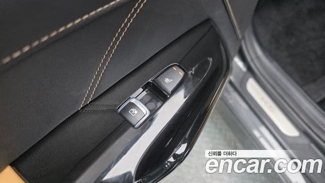 Kia K5 гибрид 3세대 Signature, 2023 18