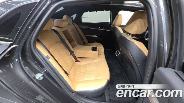 Kia K5 гибрид 3세대 Signature, 2023 19