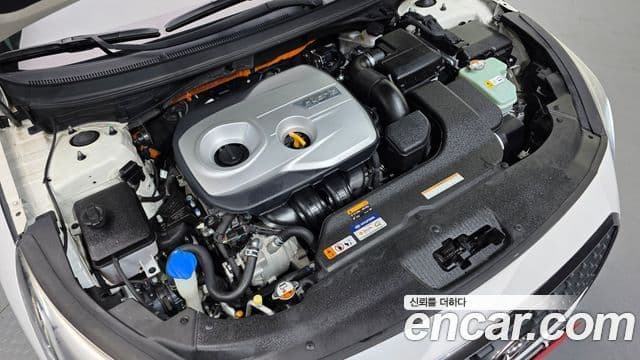 Hyundai LF Sonata гибрид Modern, 2016 6